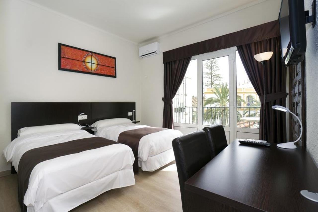 Hotel El Pozo Торремолинос Экстерьер фото