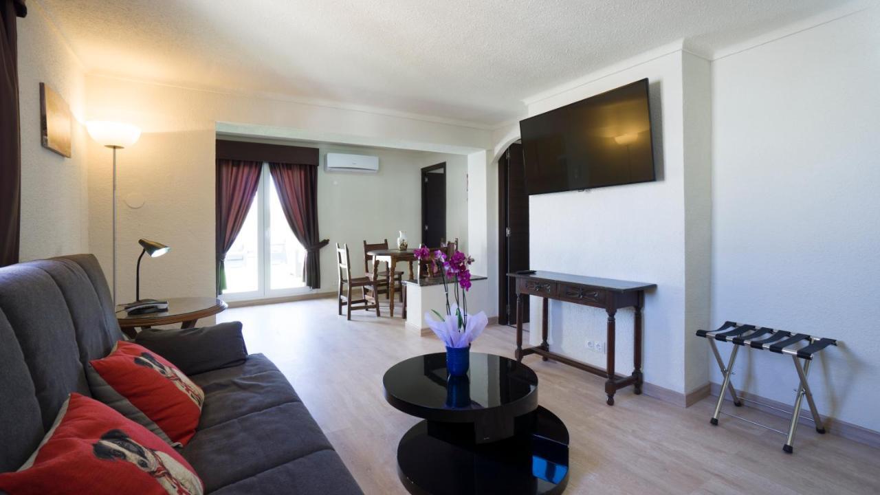 Hotel El Pozo Торремолинос Экстерьер фото