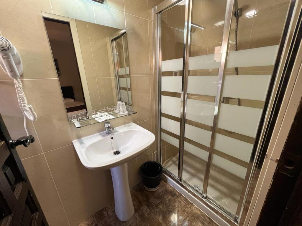 Hotel El Pozo Торремолинос Экстерьер фото
