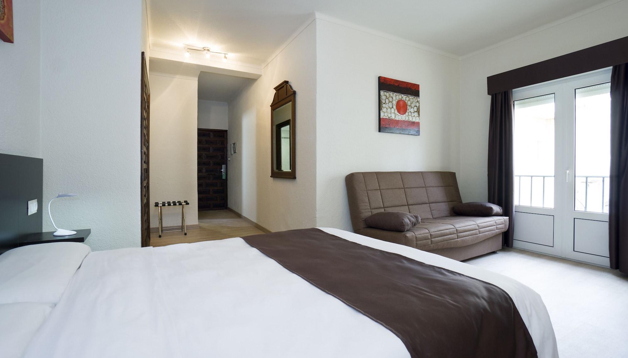 Hotel El Pozo Торремолинос Экстерьер фото