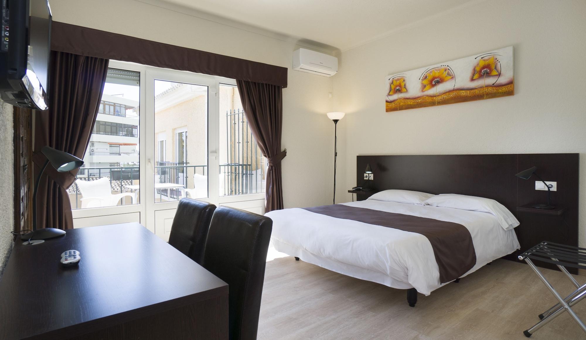 Hotel El Pozo Торремолинос Экстерьер фото