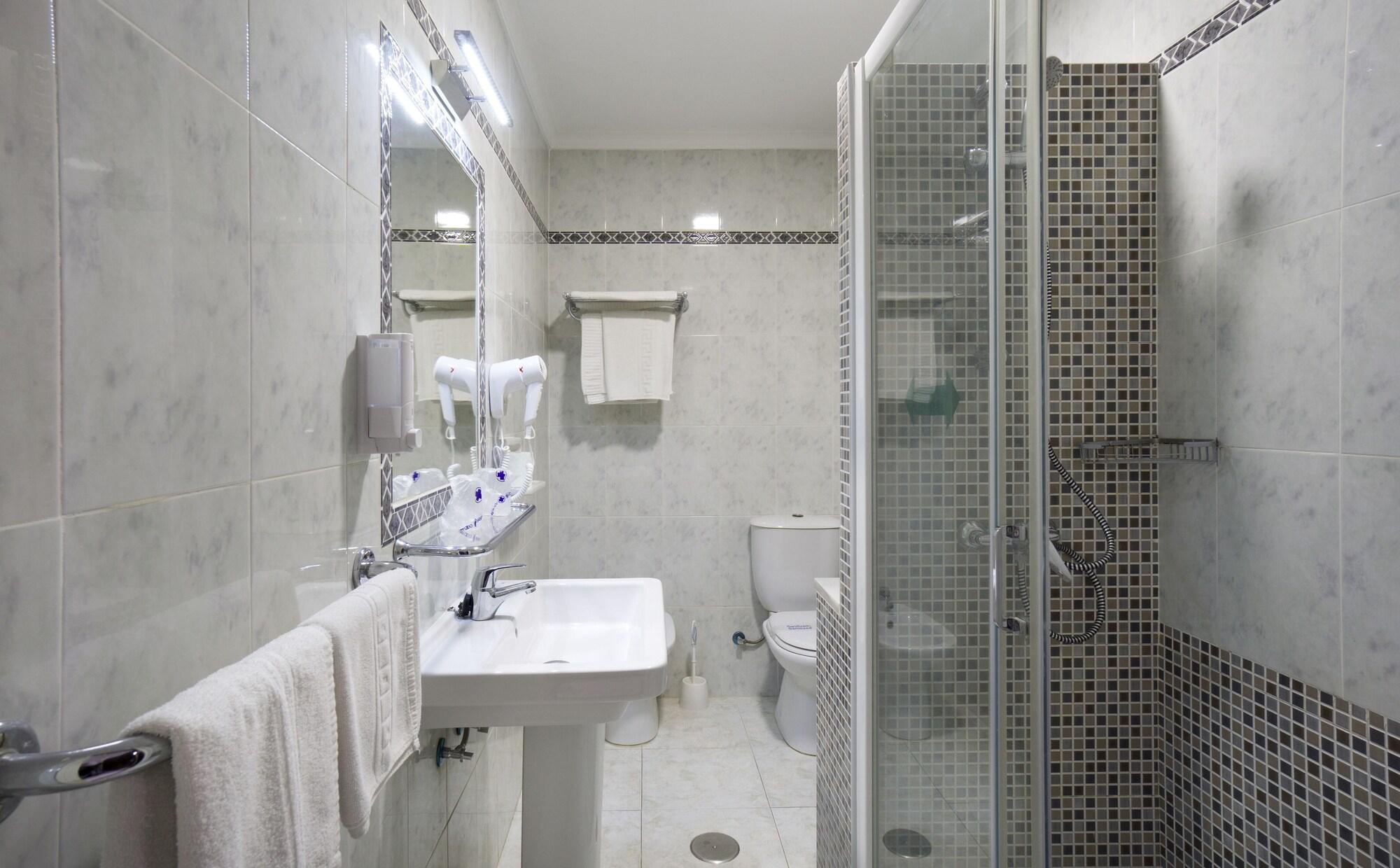 Hotel El Pozo Торремолинос Экстерьер фото